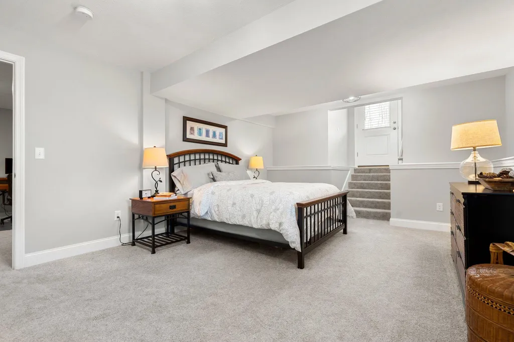 9 Innisbrook Drive Pelham NH 03076