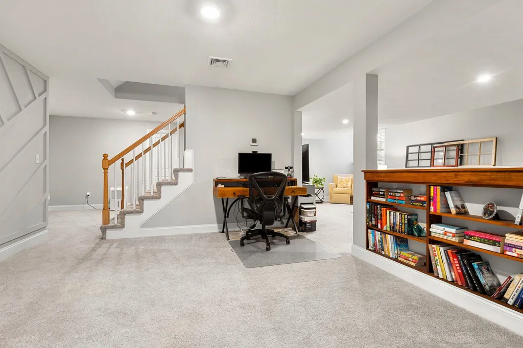 9 Innisbrook Drive Pelham NH 03076