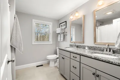 9 Innisbrook Drive Pelham NH 03076