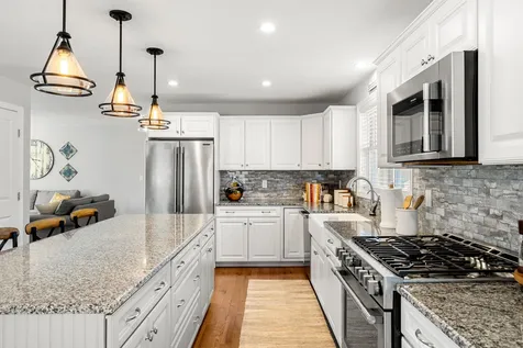 9 Innisbrook Drive Pelham NH 03076