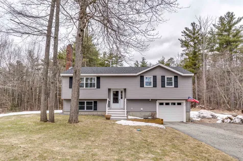 15 Westwood Drive Hampstead NH 03841