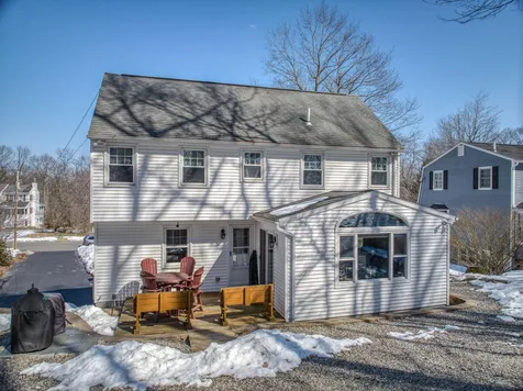 75 Linda Lane Manchester NH 03104