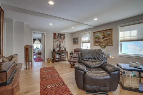 75 Linda Lane Manchester NH 03104