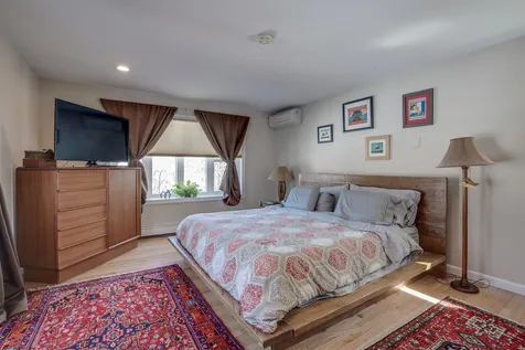 75 Linda Lane Manchester NH 03104