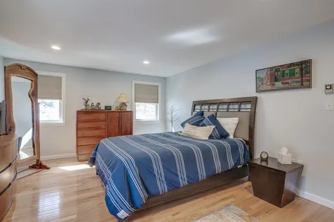 75 Linda Lane Manchester NH 03104