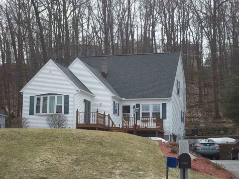 75 Linda Lane Manchester NH 03104