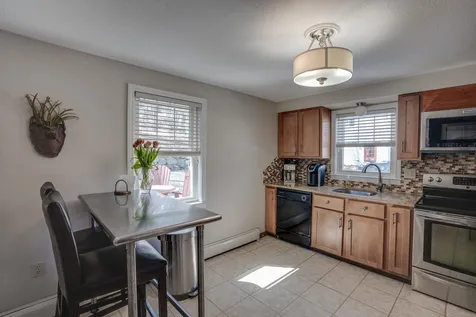75 Linda Lane Manchester NH 03104