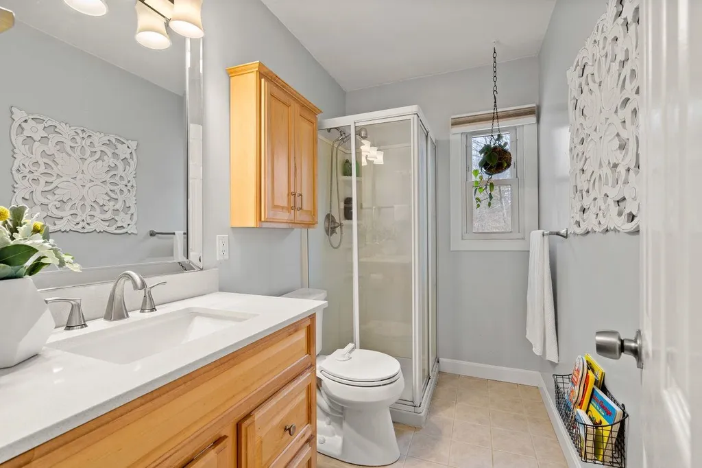 16 Applevale Drive Dover NH 03820