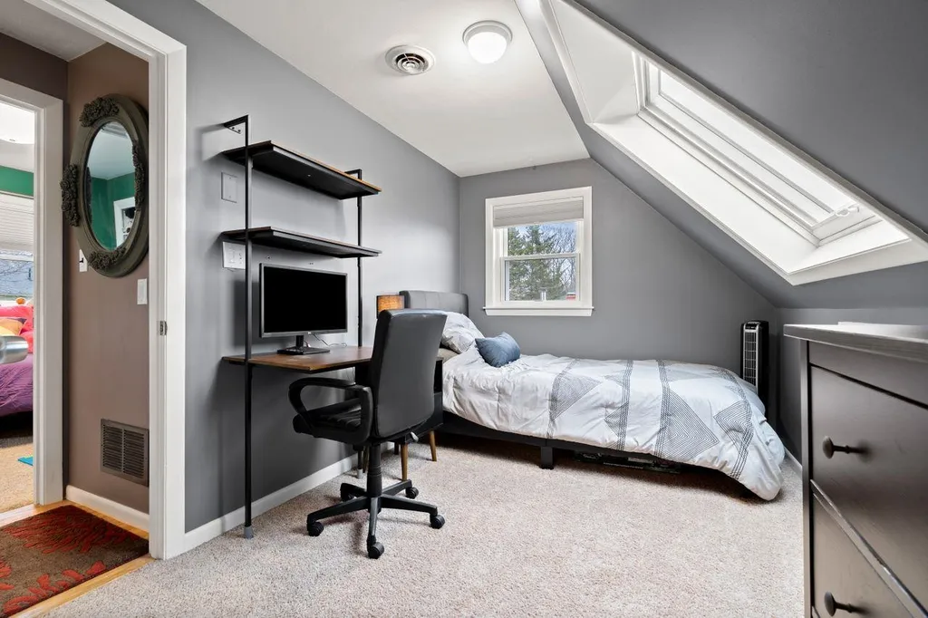 16 Applevale Drive Dover NH 03820