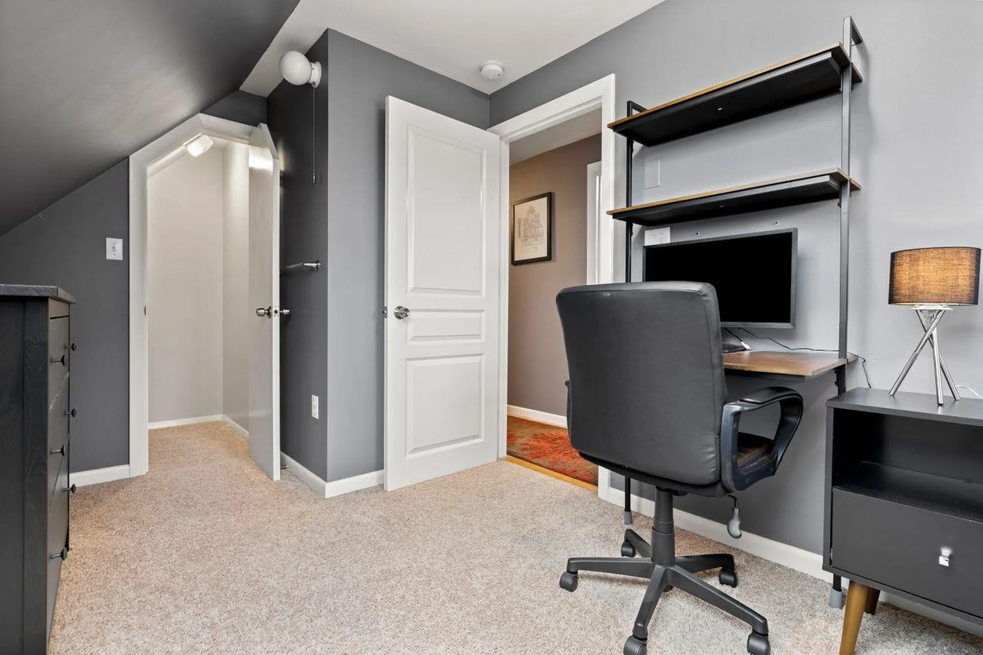16 Applevale Drive Dover NH 03820