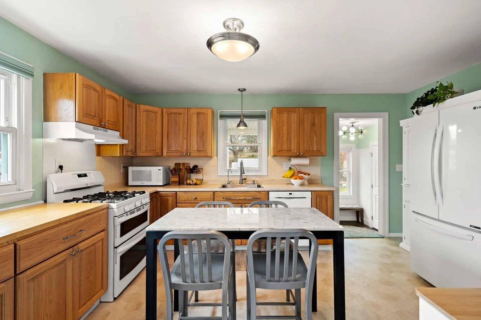 16 Applevale Drive Dover NH 03820