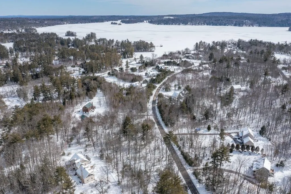 21 Pointe Trinity Drive Strafford NH 03884