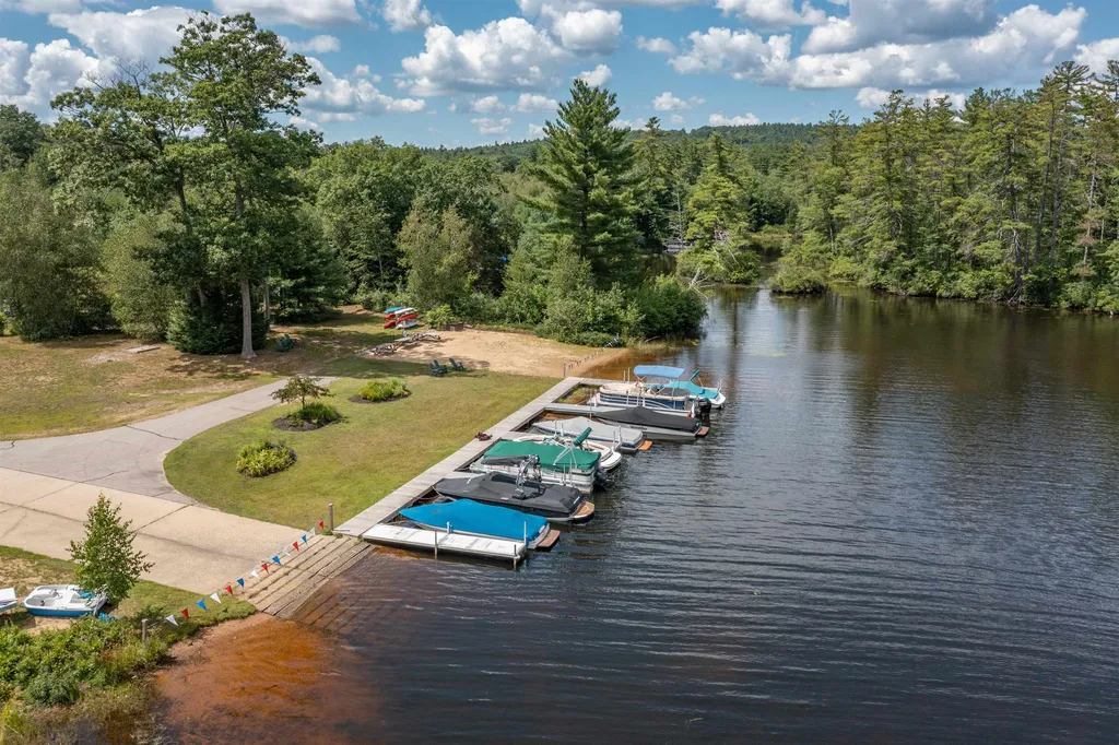 21 Pointe Trinity Drive Strafford NH 03884