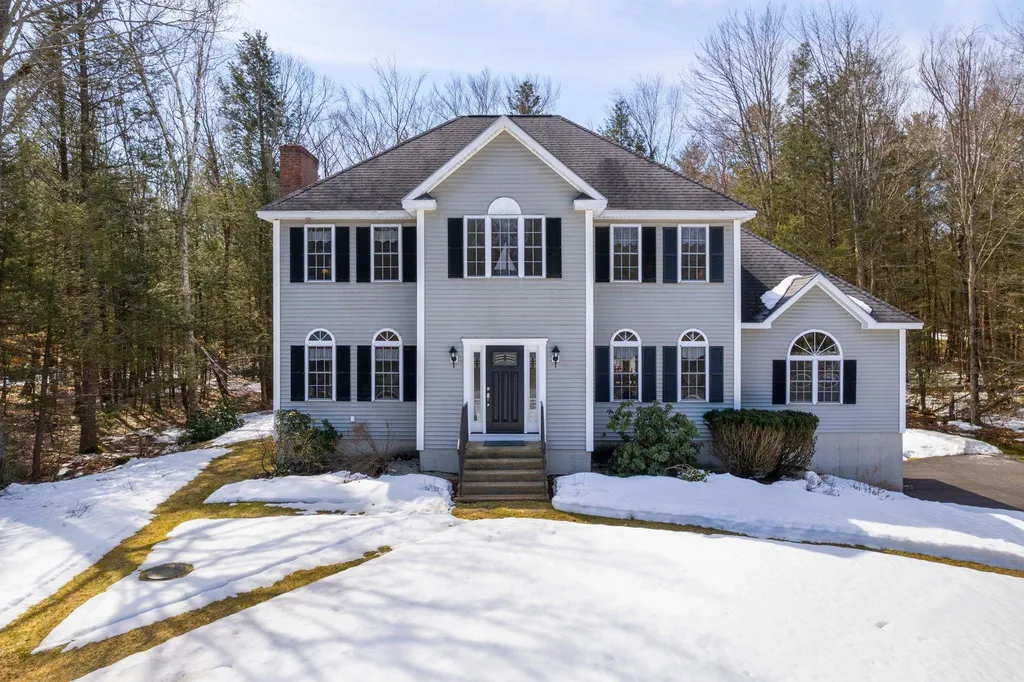 51 Fiddlehead Lane Chester NH 03036