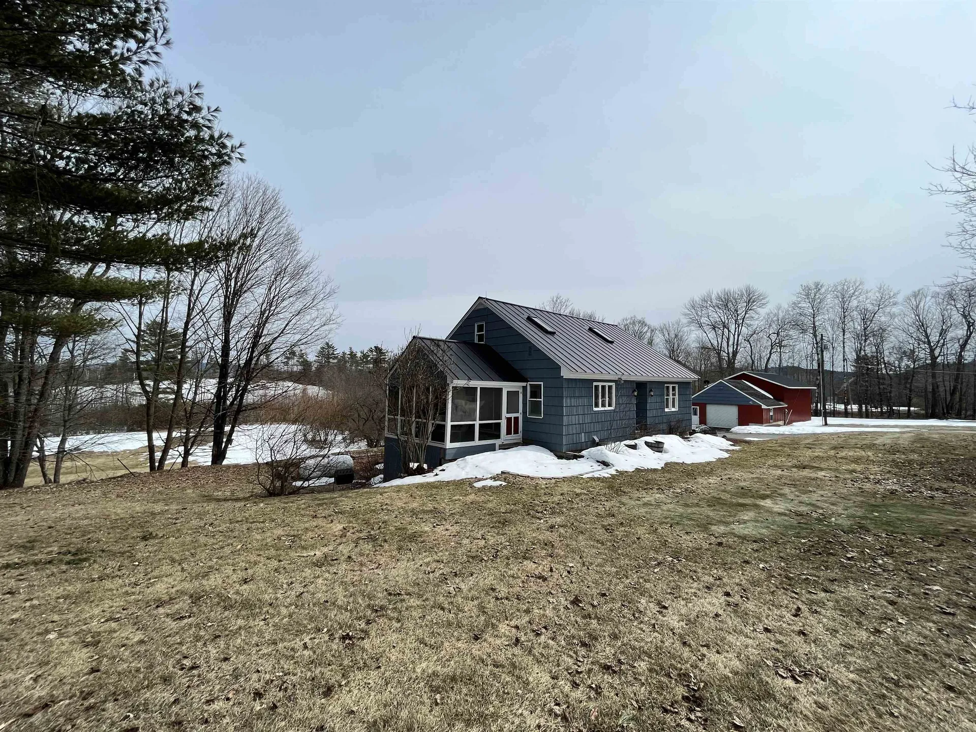 131 Cross Road Bradford VT 05033