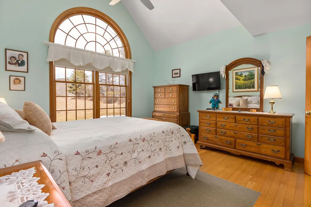 41 Nelson Lane Eliot ME 03903