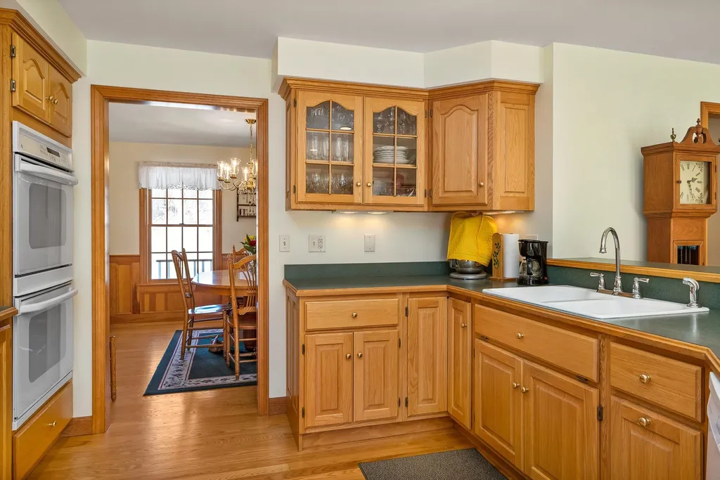 41 Nelson Lane Eliot ME 03903
