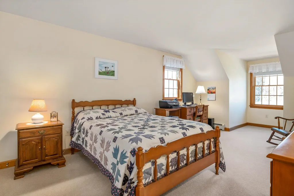 41 Nelson Lane Eliot ME 03903
