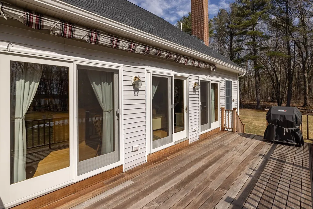 41 Nelson Lane Eliot ME 03903