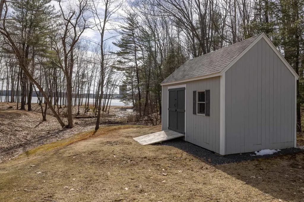 41 Nelson Lane Eliot ME 03903