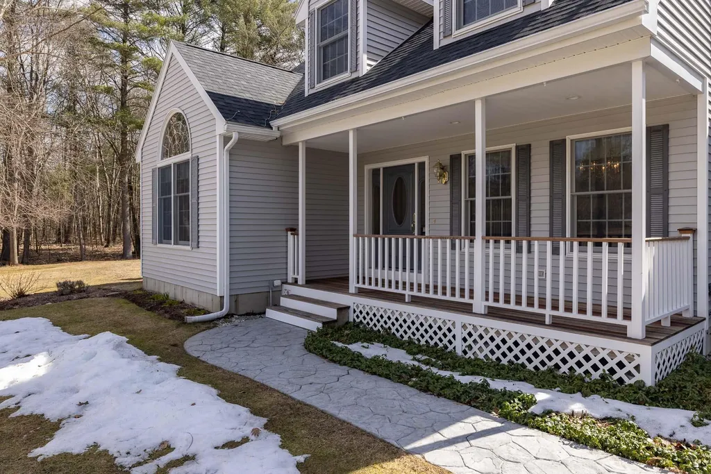 41 Nelson Lane Eliot ME 03903