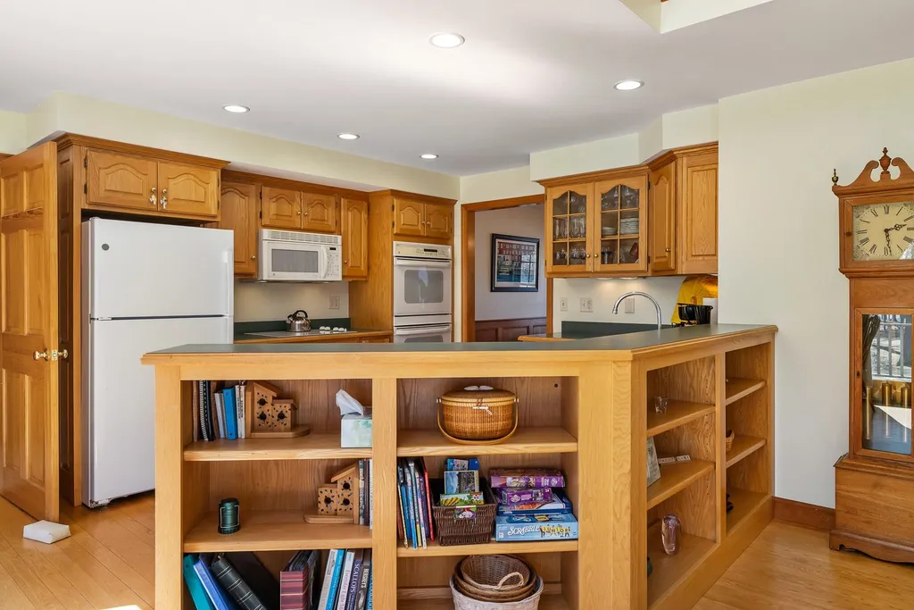41 Nelson Lane Eliot ME 03903