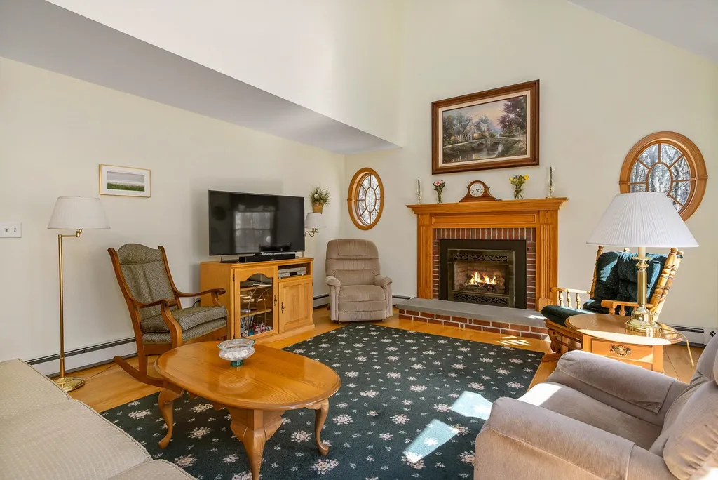 41 Nelson Lane Eliot ME 03903