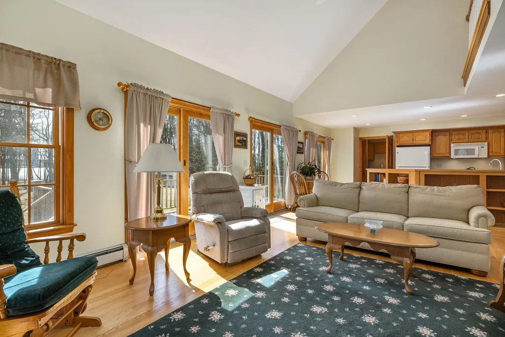 41 Nelson Lane Eliot ME 03903