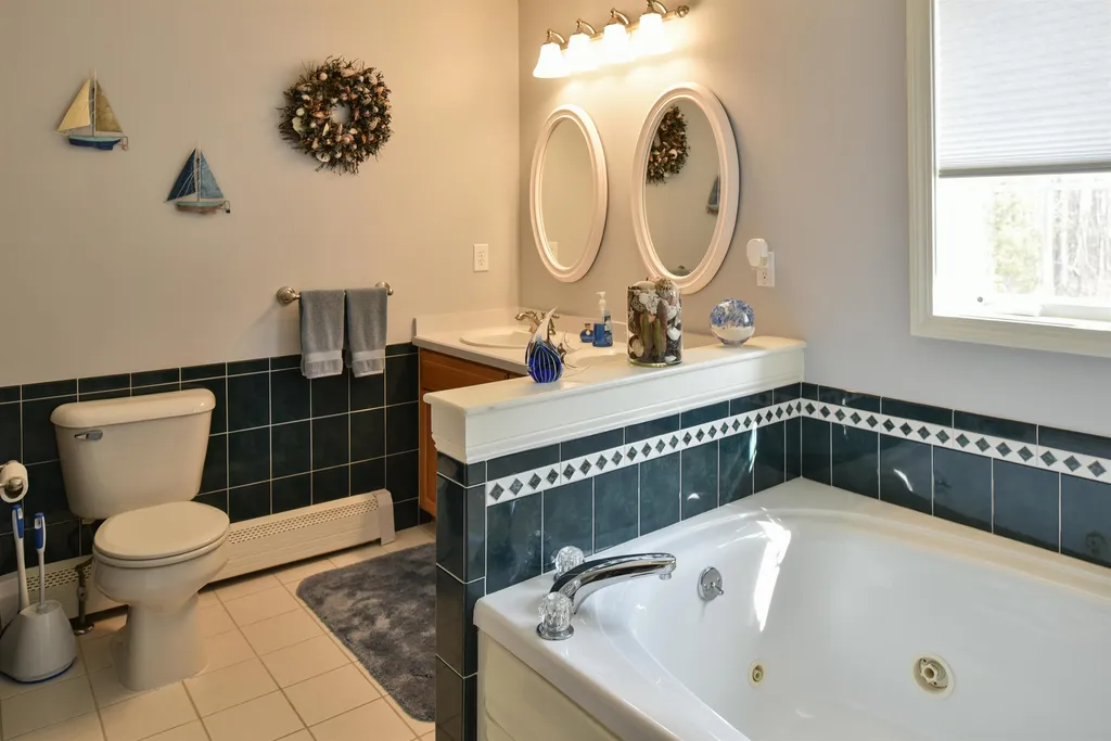 46 Marshview Circle Seabrook NH 03874