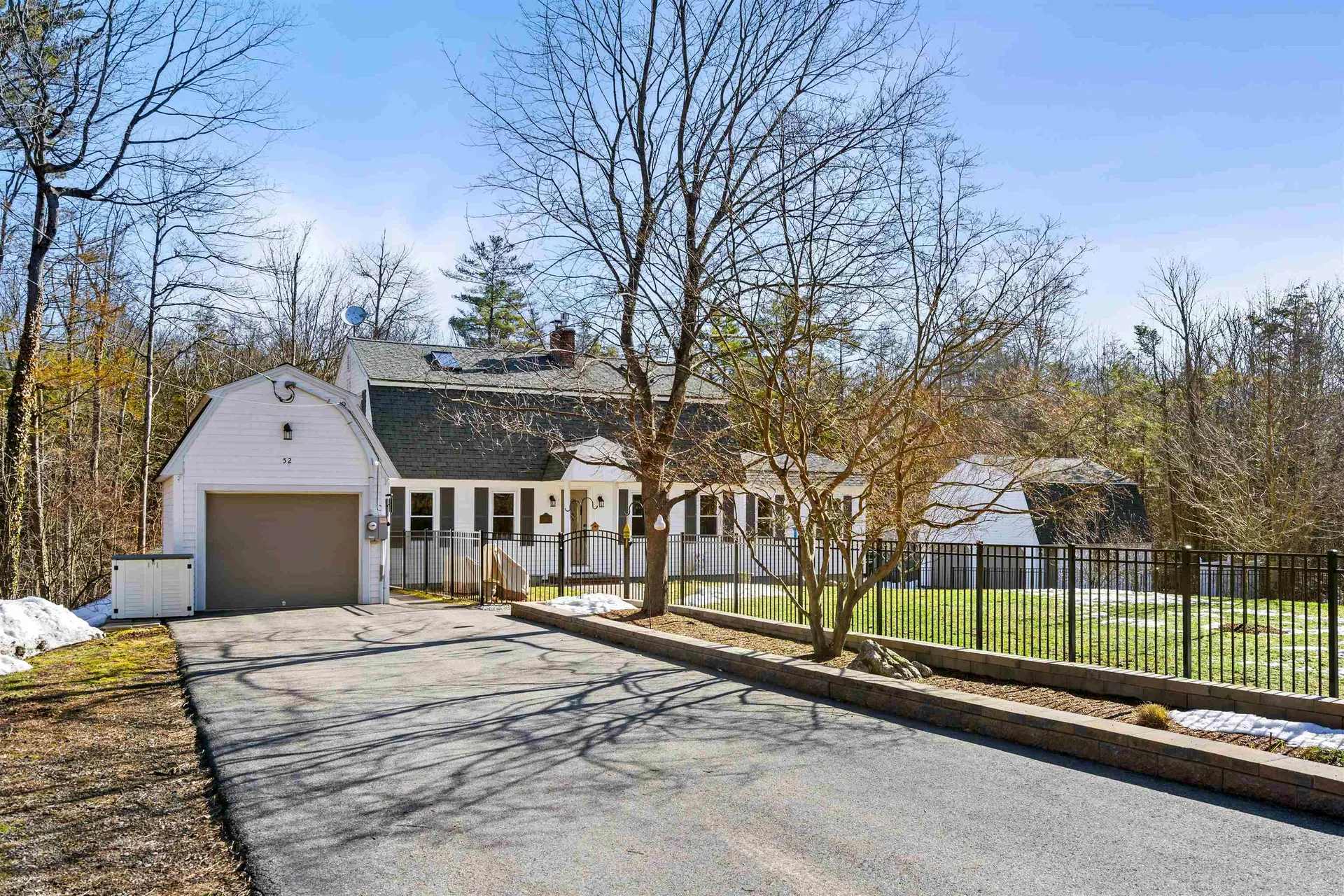 52 Holmeswood Drive Sandown NH 03873