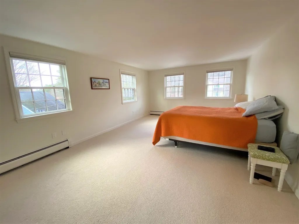 91 Ledgewood Road Claremont NH 03743