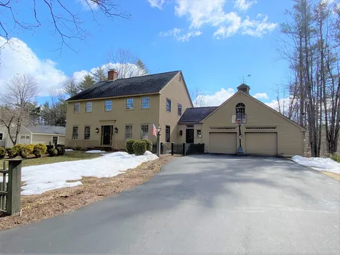 91 Ledgewood Road Claremont NH 03743