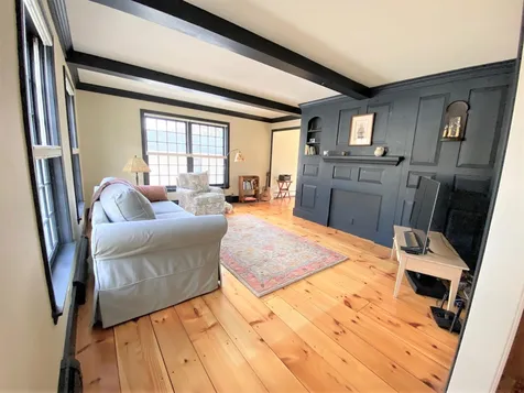 91 Ledgewood Road Claremont NH 03743