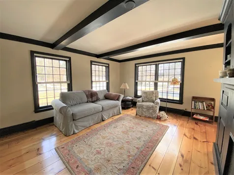 91 Ledgewood Road Claremont NH 03743