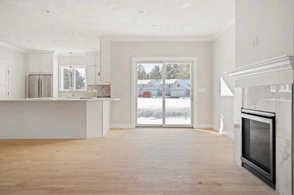 18 Kibrel Court Sandown NH 03873
