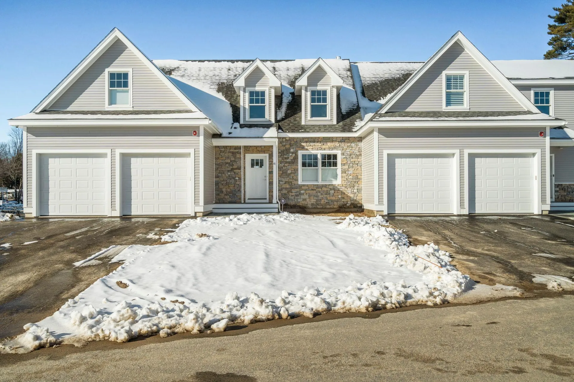 18 Kibrel Court Sandown NH 03873
