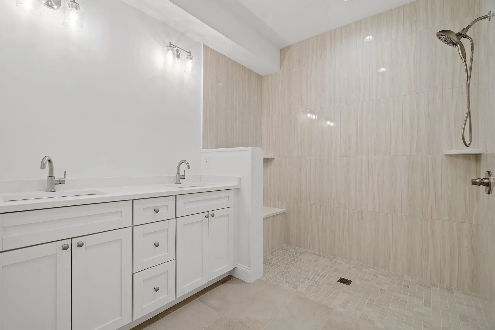 18 Kibrel Court Sandown NH 03873