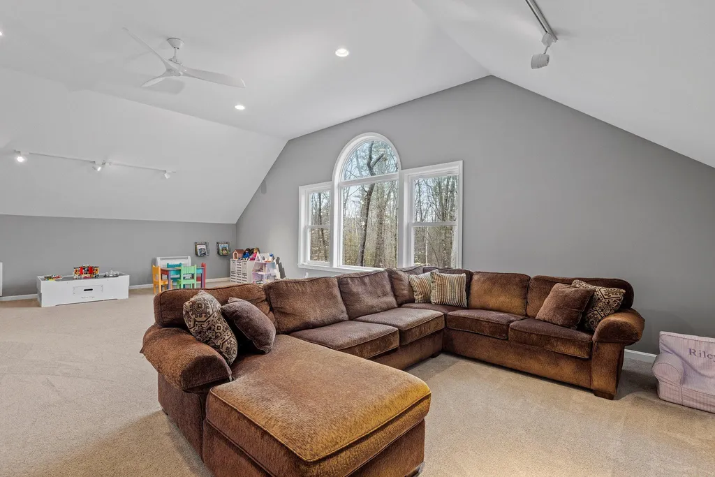 32 Dwinell Drive Concord NH 03301
