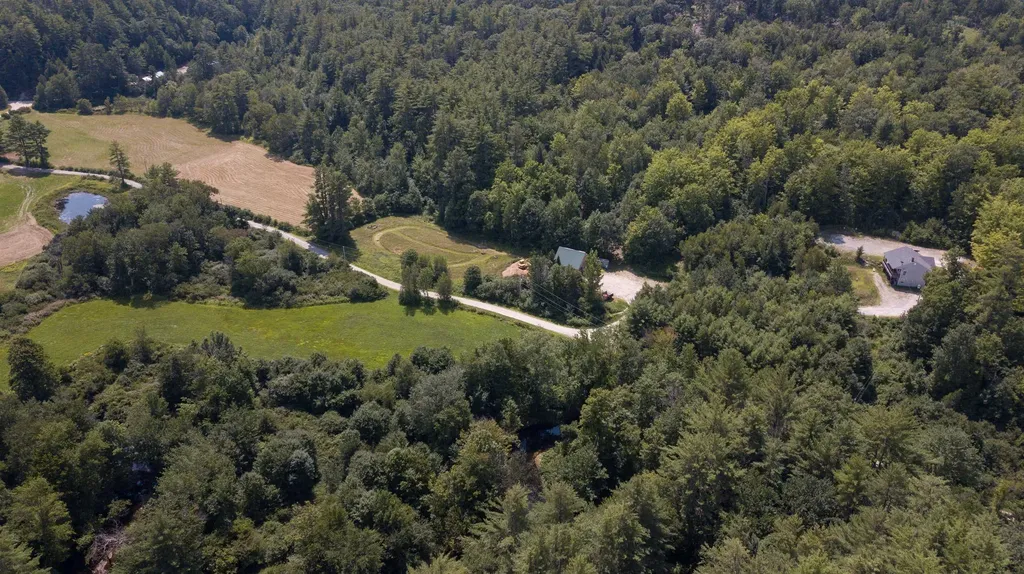 19A Center Road Bradford NH 03221