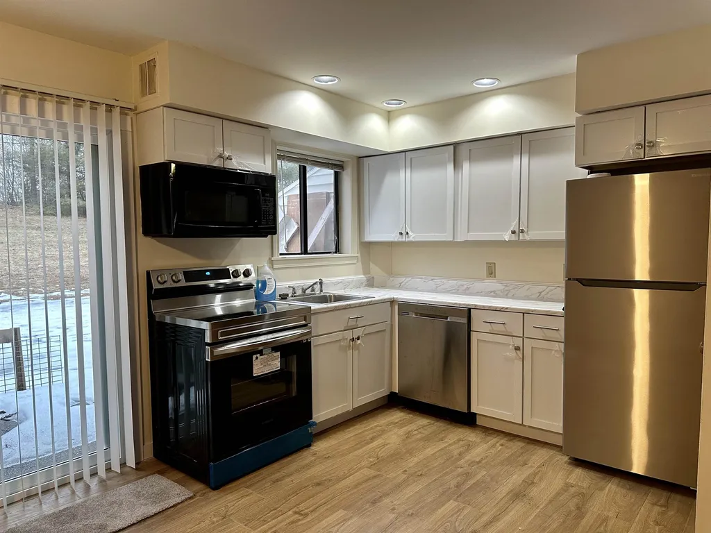 133 Colonial Drive Hartford VT 05001