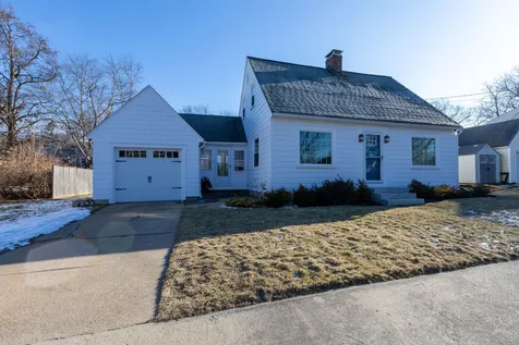 71 Dallaire Street Manchester NH 03104