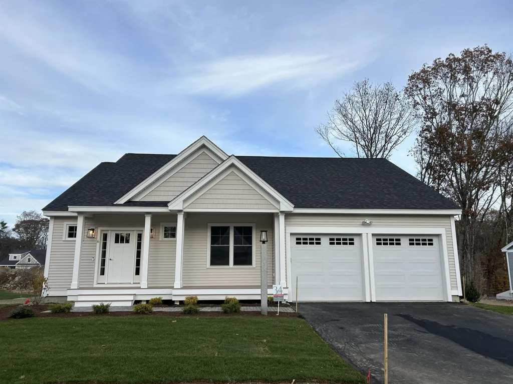 6 Rose Fountain Lane Hampton NH 03842