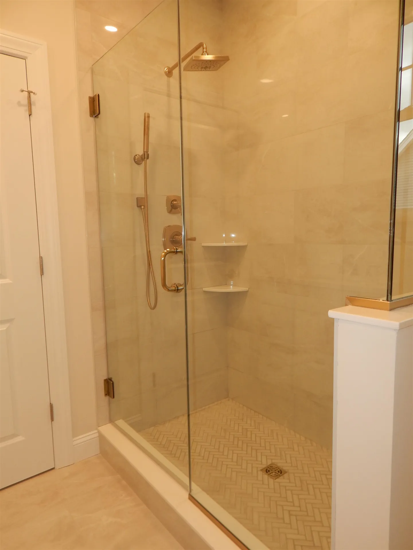 6 Rose Fountain Lane Hampton NH 03842