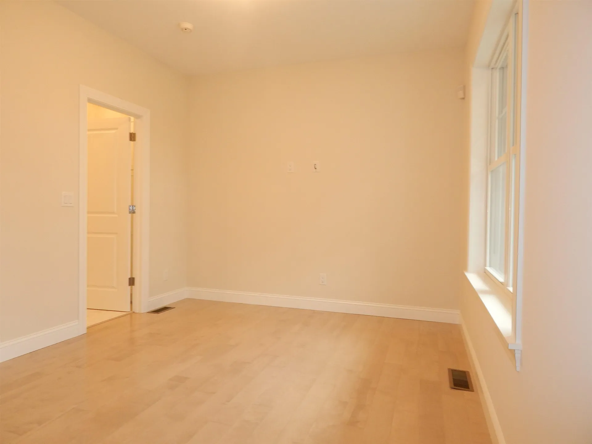6 Rose Fountain Lane Hampton NH 03842
