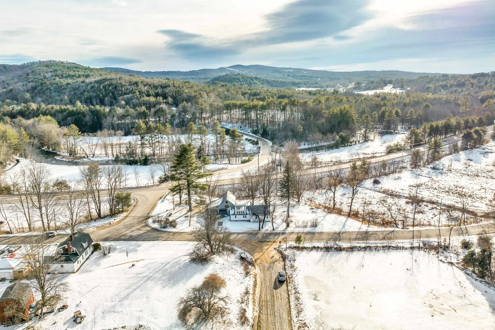 27 Karl Gordon Road Alexandria NH 03222
