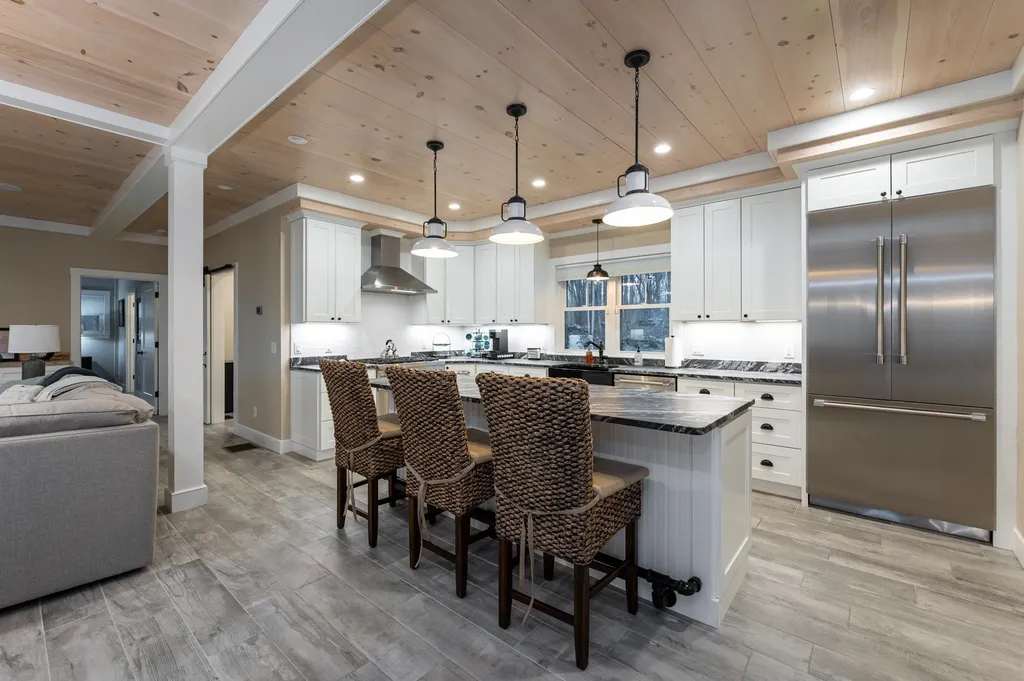 106 Goodwin Road Kittery ME 03905