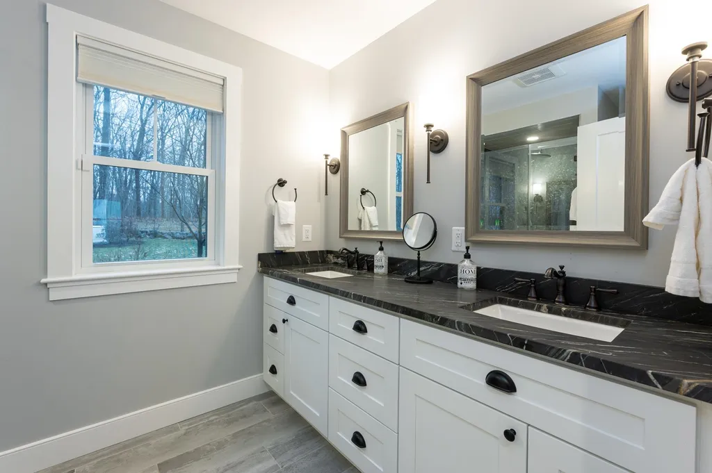 106 Goodwin Road Kittery ME 03905