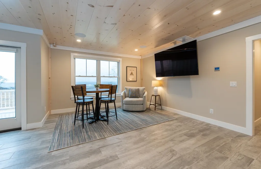 106 Goodwin Road Kittery ME 03905
