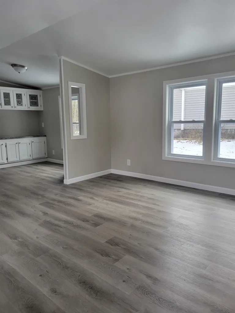 4 Dinan Drive Allenstown NH 03275