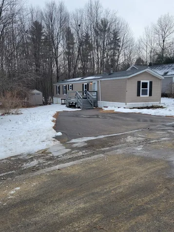 4 Dinan Drive Allenstown NH 03275